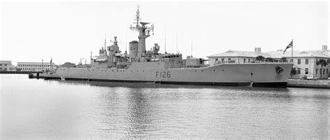 Royal Navy Frigate Hms Plymouth F126 Is Seen While Visitin Flickr