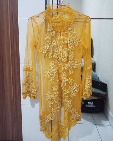 Mungkin salah satu atau beberapa di antaranya cocok dengan penampilan kamu. Perpaduan Baju Warna Kuning Kunyit Dengan Jilbab | Jilbab Gallery
