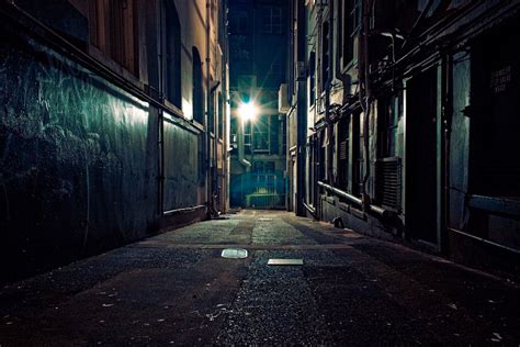 Little Street In Auckland Dark Alleyway World Cities Dark Corners