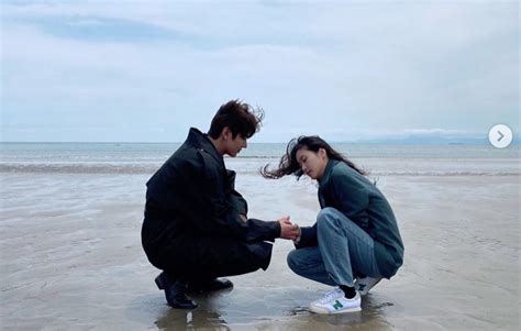 Lee Min Ho And Kim Go Eun S Instagram Photos Are Making Our Hearts Melt