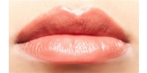 How To Keep Your Lips Soft And Plump This Season Soft Lips Lips Plumping