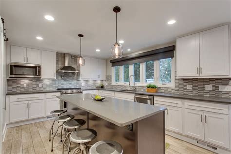 Springfield reico kitchen & bath employees earn $41,500 annually on average, or $20 per hour, which is 46 according to our data, the highest paying job at reico kitchen & bath is a sales manager at $60,000. Reico Kitchen & Bath | Kitchen Pictures, Kitchen Design ...