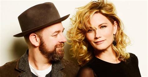 Sugarland Announces First Album In Seven Years Bigger Sounds Like Nashville