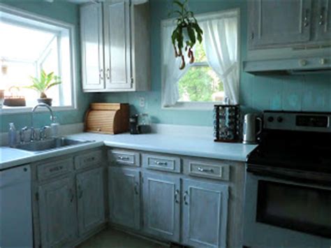 But you really can't go wrong with a simple elongated subway tile. 6 DIY Whitewashed Cabinets For Cozy Shabby Chic Décor ...