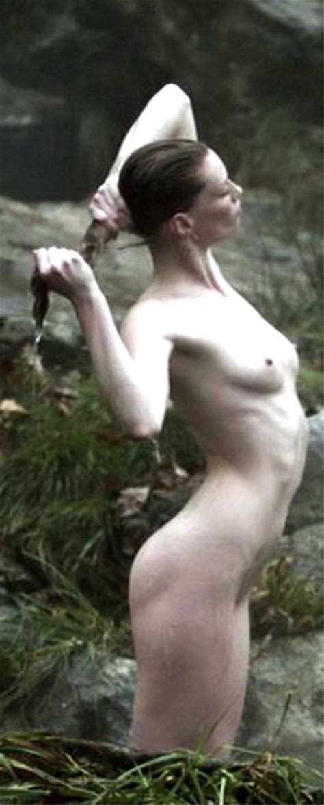 Naked Alyssa Sutherland In Vikings. 