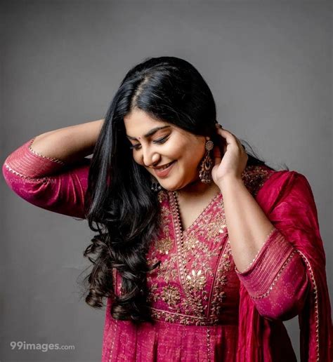 Manjima Mohan Beautiful Hd Photoshoot Stills And Mobile Wallpapers Hd