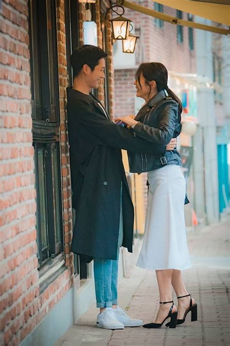 How youngsters suffer to become something in life, how desperately they try to. Ghim của Victoria Belanch trên Jung Hae-In ( 정해인 ) | Thời ...