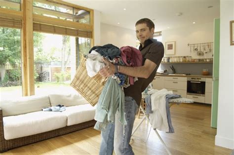 Housework Makes Men Happy Really Chatelaine