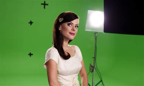 Poradenství v oblasti vztahů s veřejností a komunikace, činnosti reklamních agentur. Lenka - Lenka Photo (26786592) - Fanpop