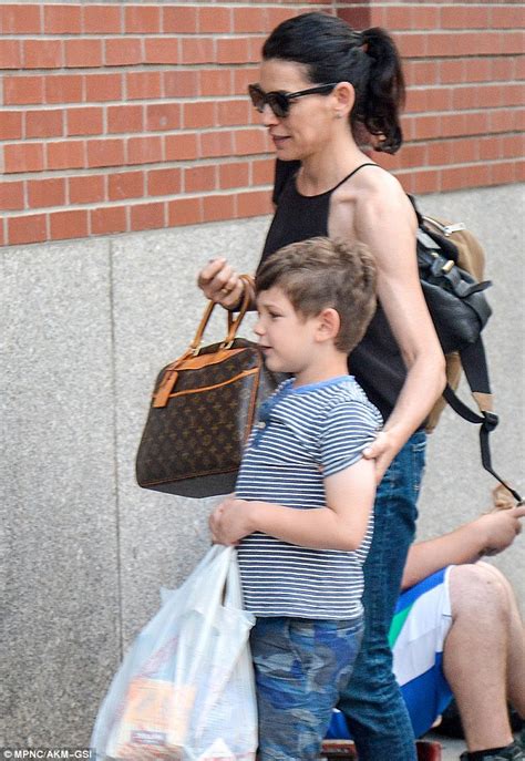 Julianna Margulies Displays Very Slender Arms With Her Six Year Old Son
