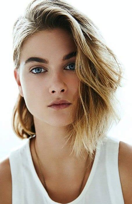 Check spelling or type a new query. 20 Stunning Deep Side Part Hairstyles for 2020 - The Trend ...