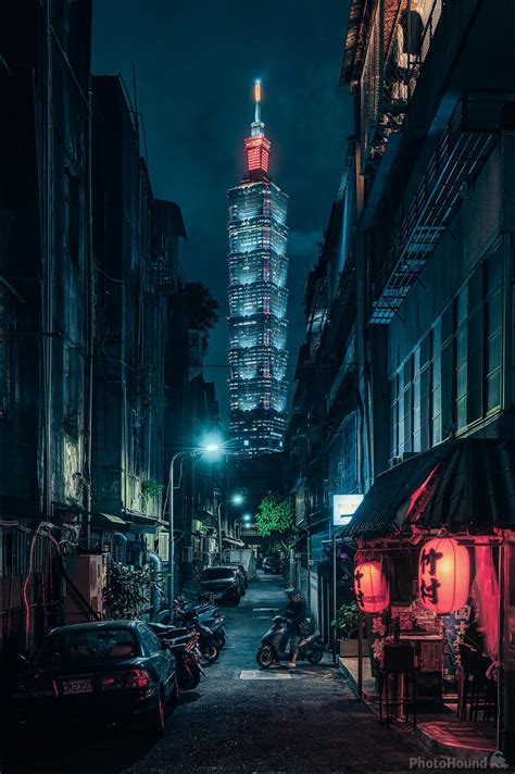 Taipei 101 Alley View Photo Spot Xinyi District