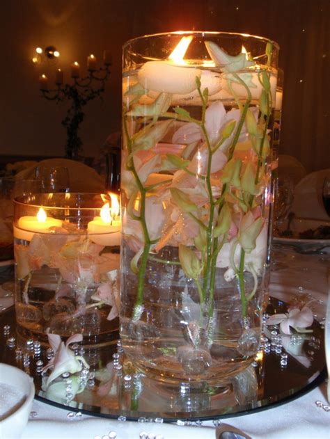 En fronda contamos con todo tipo de plantas para tu jardín, flores o decoración natural para tu casa. Velas flotantes para decorar - treinta y ocho ideas