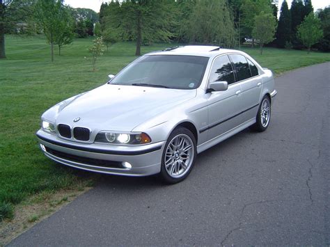 You can't see any induction or exhaust, no 17 mpg city, 21 mpg highway us epa ratings for the 2003 bmw 540i sport. 2002 bmw 540i review