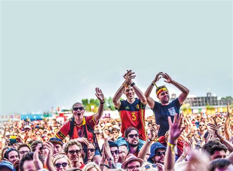 The whole of flanders in the front row 24 hour live will be streamed integrally via hln. Glastonbury ook dit jaar geschrapt door corona, wat zijn ...