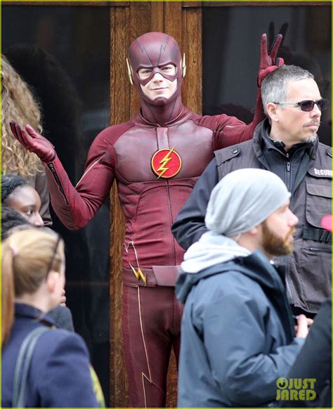 Grant Gustin Gives Out Bunny Ears On The Flash Set Photo 3333045