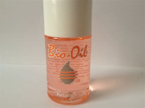 Bio oil is the skincare remedy you see in high street shops and supermarkets all the time. *beautifully superfluous*: REVIEW: BIO-OIL