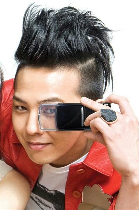 Nae shimjangui saegkkareun black shikeomeohge tabeoryeo just like that teumman namyeon yurireul kkae busugo piga nan soneul bogo nan wae ireolkka wae. 「G-Dragon | Bigbang」おしゃれまとめの人気アイデア｜Pinterest｜Elle Ingreso ...