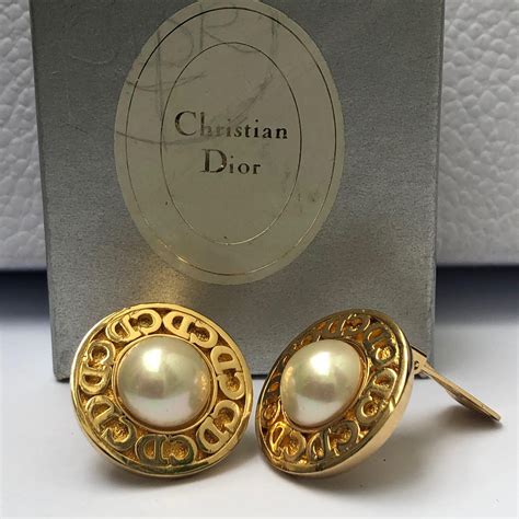 Christian Dior Vintage Cd Round Pearl Gold Tone Clip On Earrings 1980s