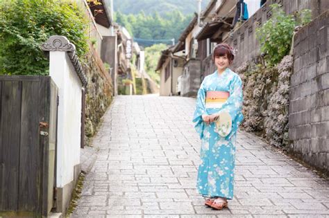 『美しさ・美人』を表す四字熟語一覧 19種類 読み方・意味付き origami 日本の伝統・伝承・和の心