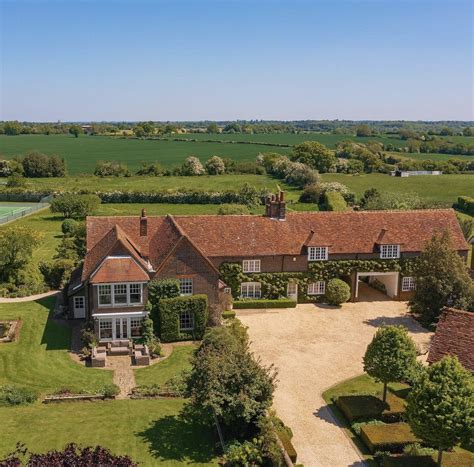 Annables Manor Hertfordshire For Sale Slaylebrity
