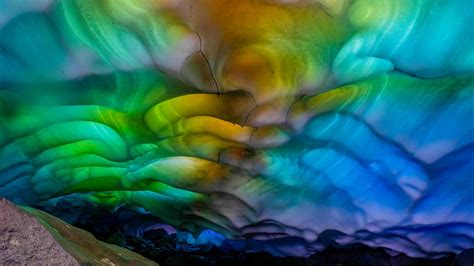 Photographer Finds Rare Rainbow Inside Washington State Ice Caves Cnn
