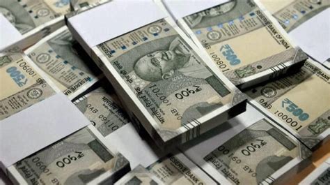 Rs 100 Crore Black Money I T Raids At 50 Locations Across India Cash
