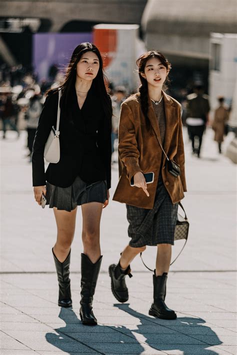 Street Style Fashion Shows Spring 2023 In Seoul Cool Chic Style Fashion