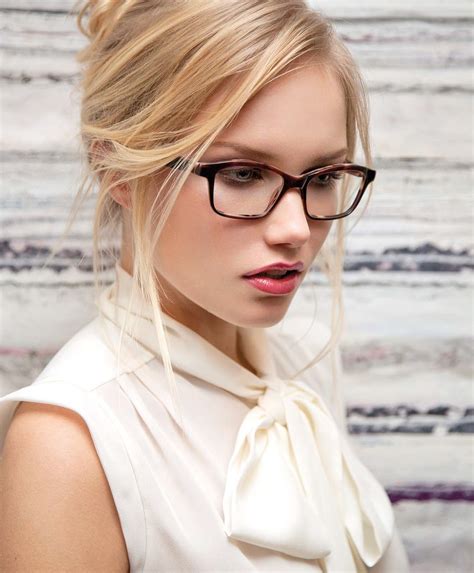 Pin By Пенчо Гичев On Eyeglasses For Ladies Glasses Fashion Fashion Eye Glasses Girls With