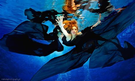 Rafał Makieła Professional Photographer Underwater Fashion