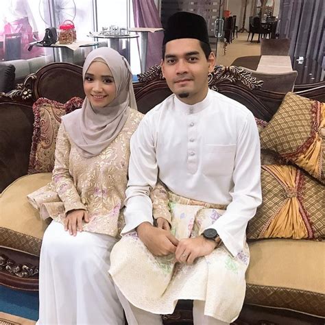 Ummi nazeera nur hidayah binti zainal abidin (lahir 20 ogos 1990) merupakan seorang pelakon wanita malaysia yang bergiat aktif dalam lakonan di televisyen dan filem. Ummi Nazeera Juga Alami Kemurungan | Iluminasi