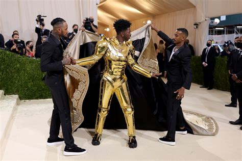 lil nas  pulled  lady gaga   outfit