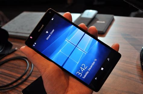 The lumia 950 xl is microsoft's larger flagship device for showing off windows 10 on phones, but its plasticky design and poor app selection means this phone doesn't impress. Microsoft Lumia 950, Microsoft Lumia 950 XL
