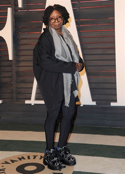 Whoopi Goldbergs Fashion See Her Best Style Moments Over The Years