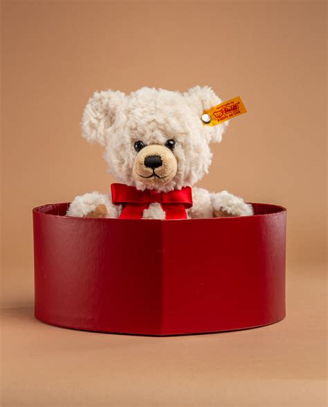 Sweetheart Teddy Bear In Heart Box By Steiff Send A Cuddly