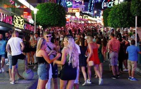 Magalufs Popular Party Strip To Reopen Next Week With Pubs And Bars
