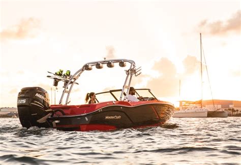 Mastercraft Adds Outboard Option To Nxt Line Boating Industry