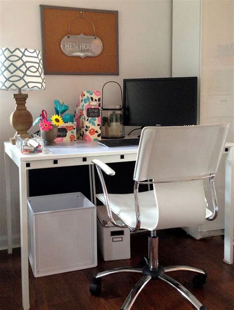 You'll discover several desks for smaller rooms you may attempt to do at home. 20 DIY Desks That Really Work For Your Home Office | Tags ...