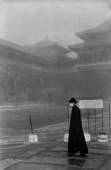 In november 1948, the great photographer went to shoot 'the last days of beijing'. Henri Cartier-Bresson - Fondation Henri Cartier-Bresson