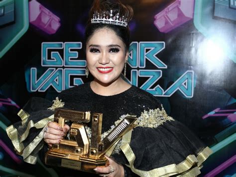Haqiem rusli menduduki tempat pertama minggu ini!!!! Azharina Juara Gegar Vaganza Musim Ketiga | Entertainment ...