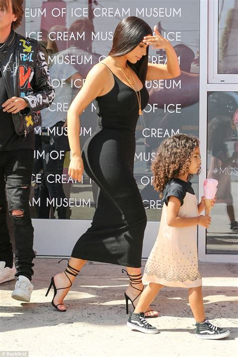 Kim Kardashian Pours Curves Into Clingy Black Dress In La Maquillage