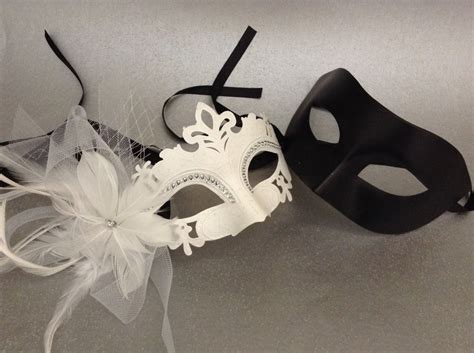 Couples Masquerade Ball Party Black White Feather Veil Mask Etsy