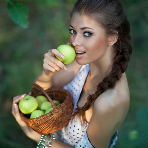 Sweet Apple Автор Марина и Артем Стенько Fruit Picture Bad Picture Beautiful Fruits