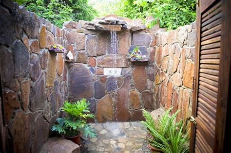 Ndole Bay Lodge Outdoor Waterfalls Garden Shower