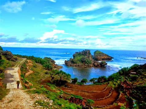 Beach Nglambor Yogyakarta Indonesia Anamichi View