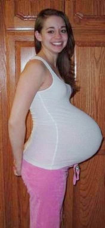 Pregnant Women Beautiful 16 From Australia And Shes Having Twins