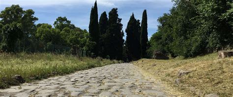 Conheça weg digital solutions, um ecossistema que conecta e integra equipamentos e sensores, sendo possível coletar e armazenar dados; Fietsen over de Via Appia, de oudste weg naar Rome