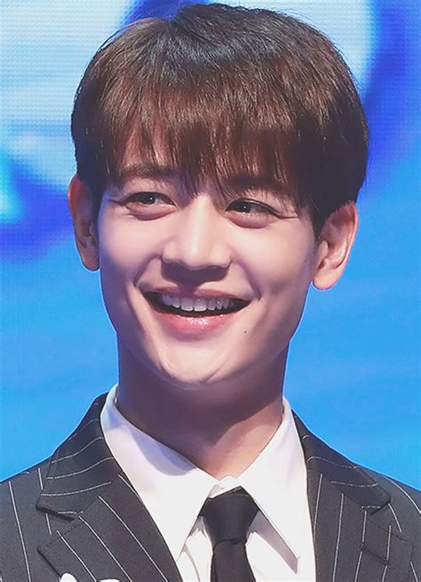 Choi minho was discovered during a casting call in 2006 and was chosen to become a part of shinee, which debuted in 2008. Choi Min-ho - Wikipedia, la enciclopedia libre