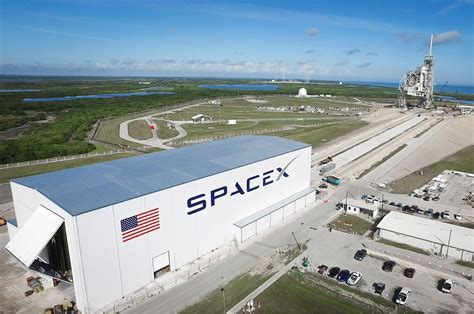 Spacex Ula Transforming Historic Launch Pads For Commercial Crew