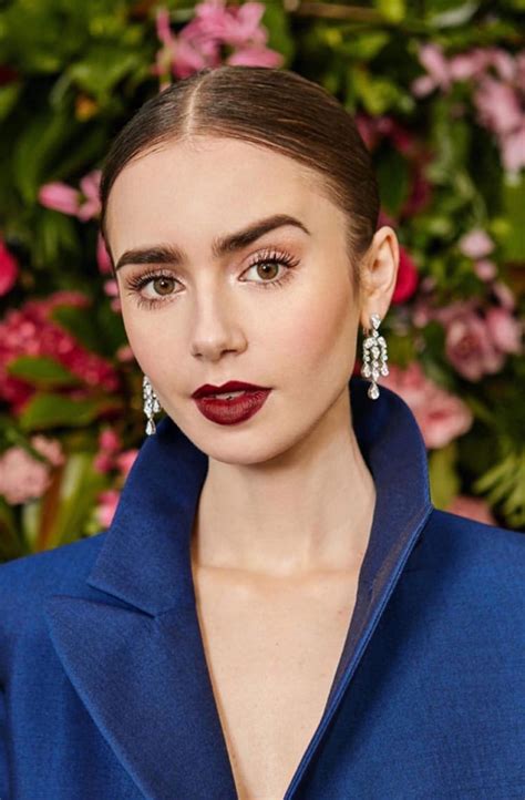 Pin By E On Women Lily Collins Lily Collins Style Red Carpet Makeup
